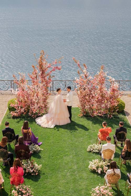 Image 46 of Villa Balbiano Wedding in Pink