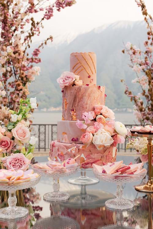 Image 27 of Villa Balbiano Wedding in Pink