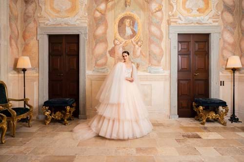 Image 1 of Villa Balbiano Wedding in Pink