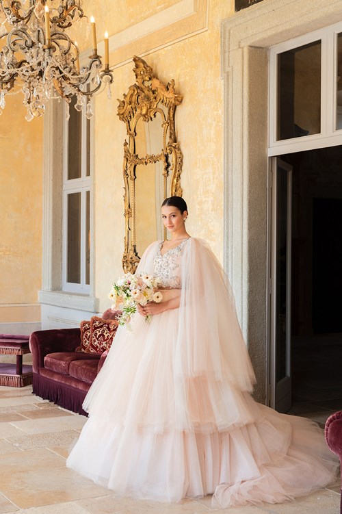 Image 10 of Villa Balbiano Wedding in Pink