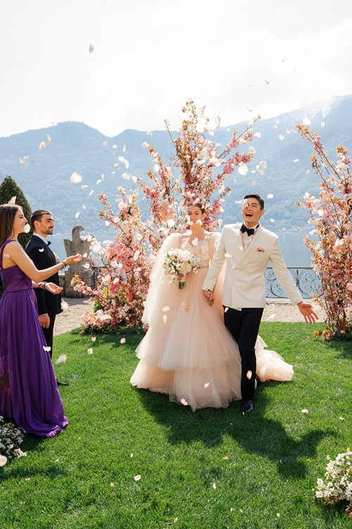 Image 33 of Villa Balbiano Wedding in Pink