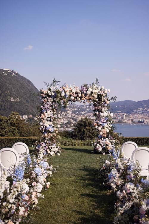Image 5 of Lake Como Wedding in Blue