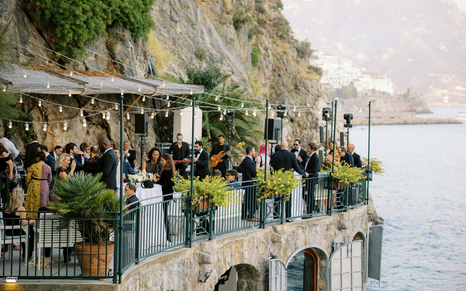 White Wedding on the Amalfi Coast