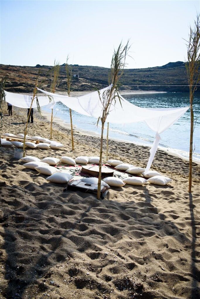 Rhinia Beach BBQ In Mykonos