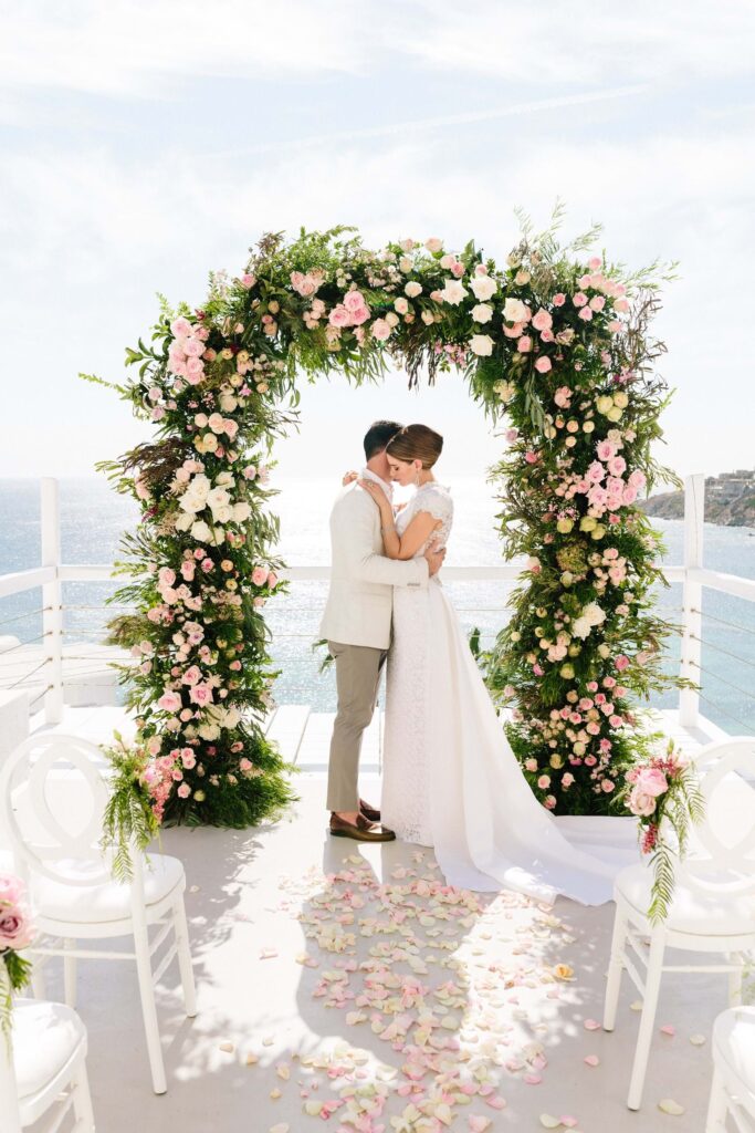 Elegant Luxury Wedding In Mykonos