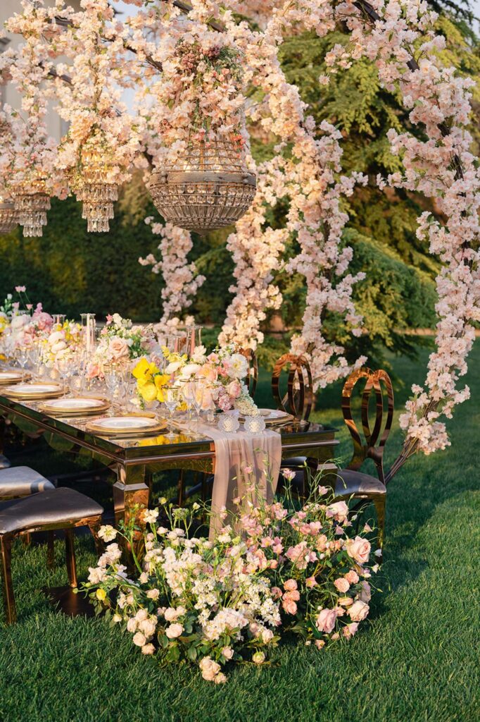 Villa Balbiano Wedding in Pink