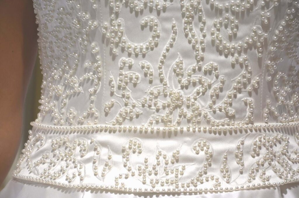 Luxury White & Gold Wedding Style