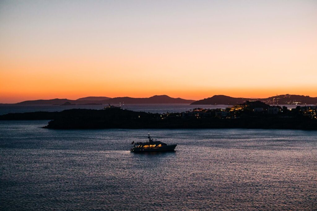 Modern Classic Wedding in Mykonos