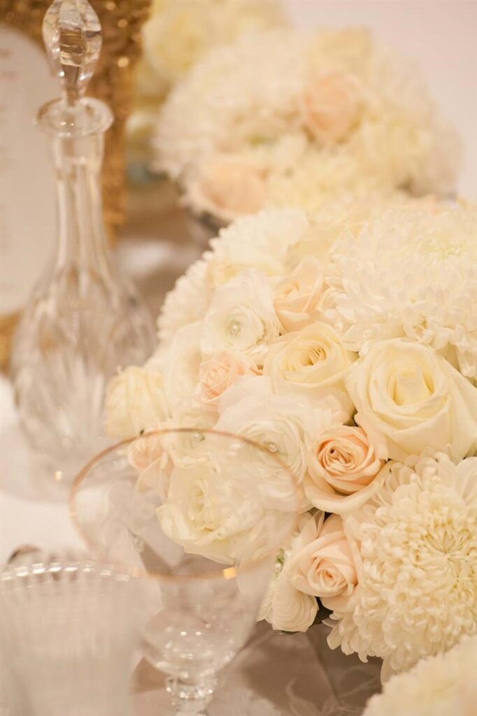 Luxury White & Gold Wedding Style