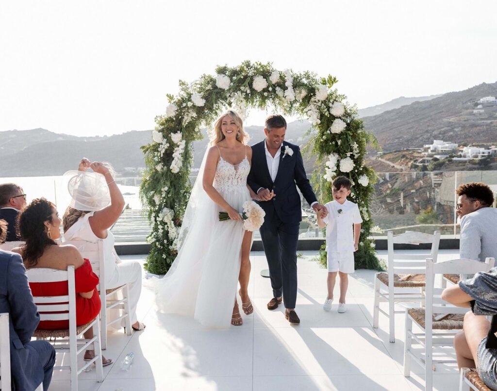 White Luxury Wedding in Mykonos