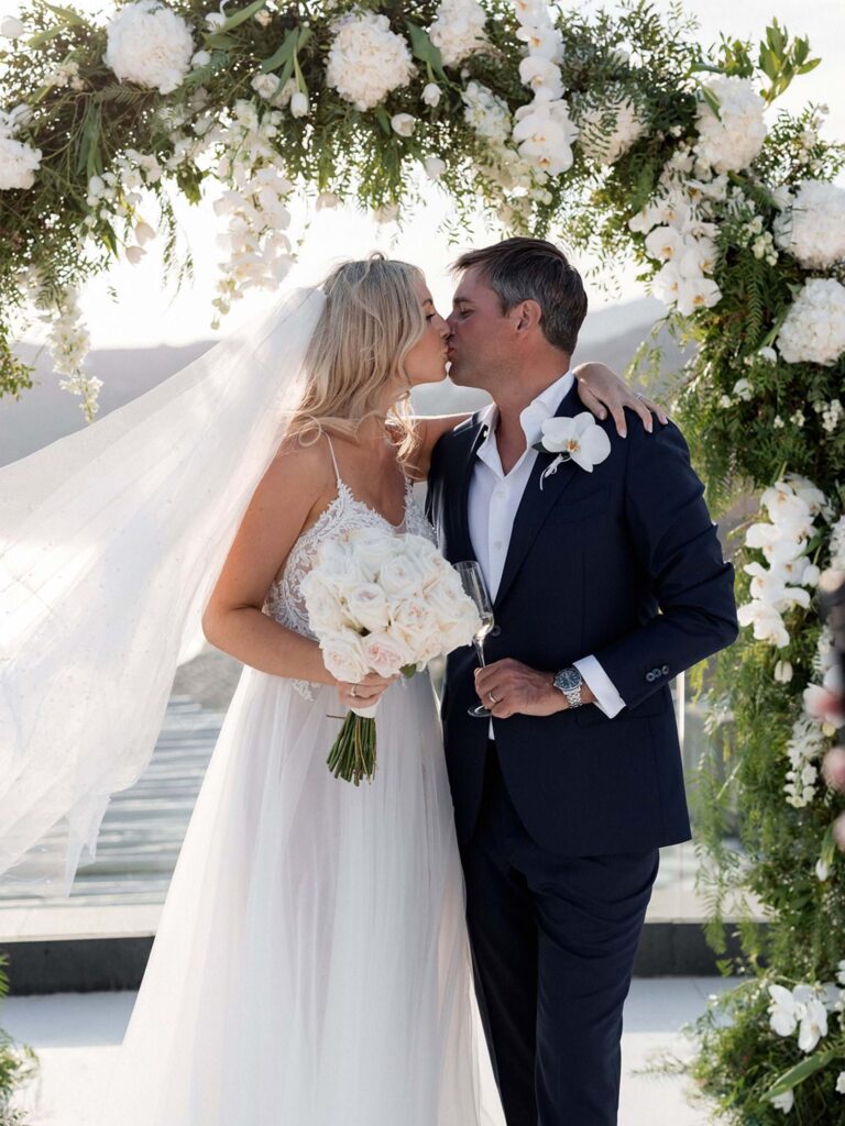 White Luxury Wedding in Mykonos