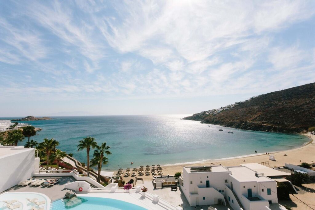 Sophisticated Glam Wedding In Mykonos