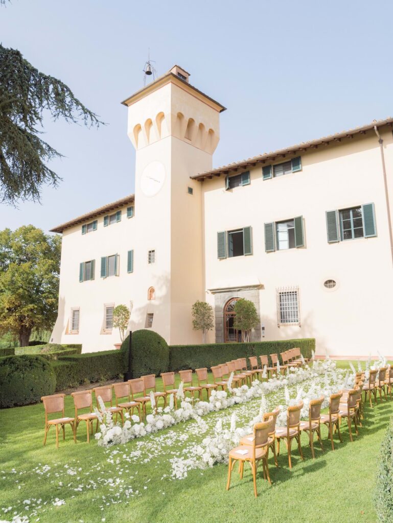 Modern Romance in Tuscany