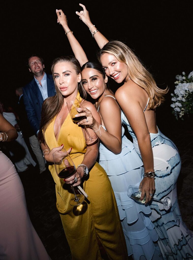 White Luxury Wedding in Mykonos