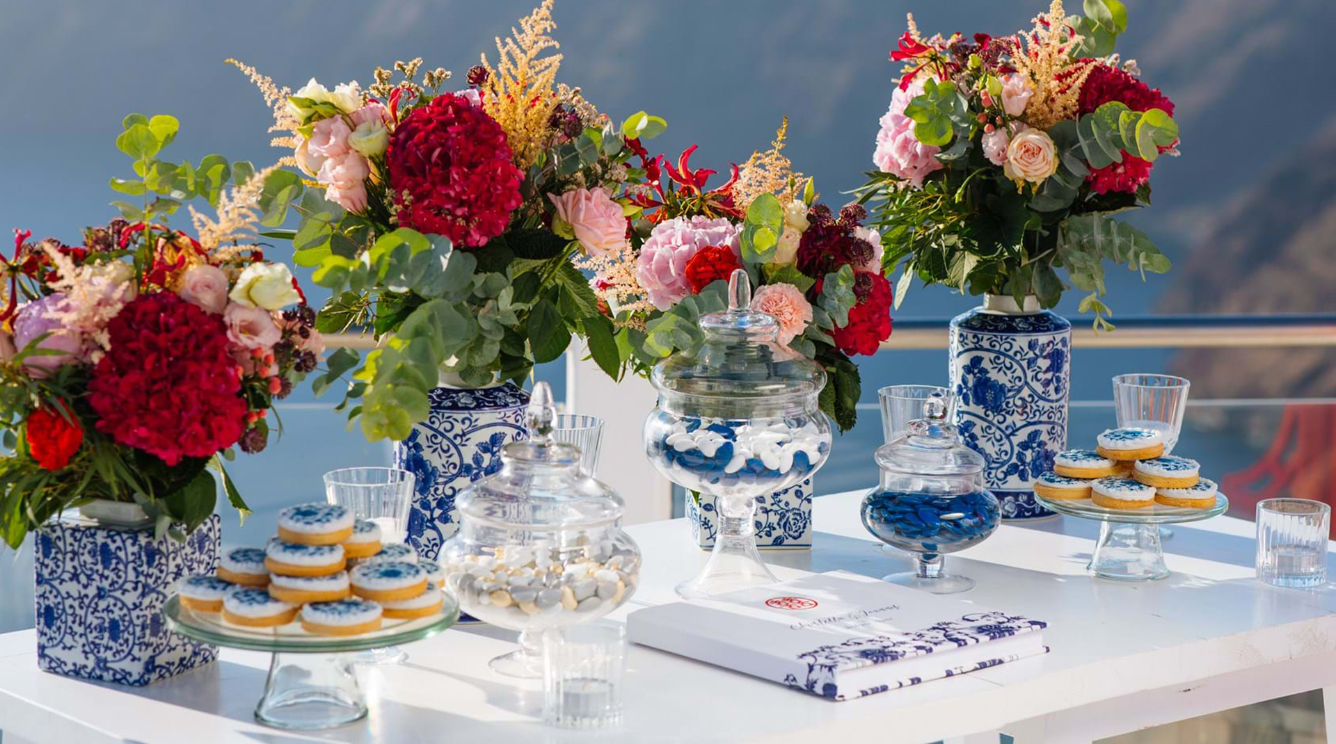 CHINESE INSPIRED ELEGANCE IN SANTORINI