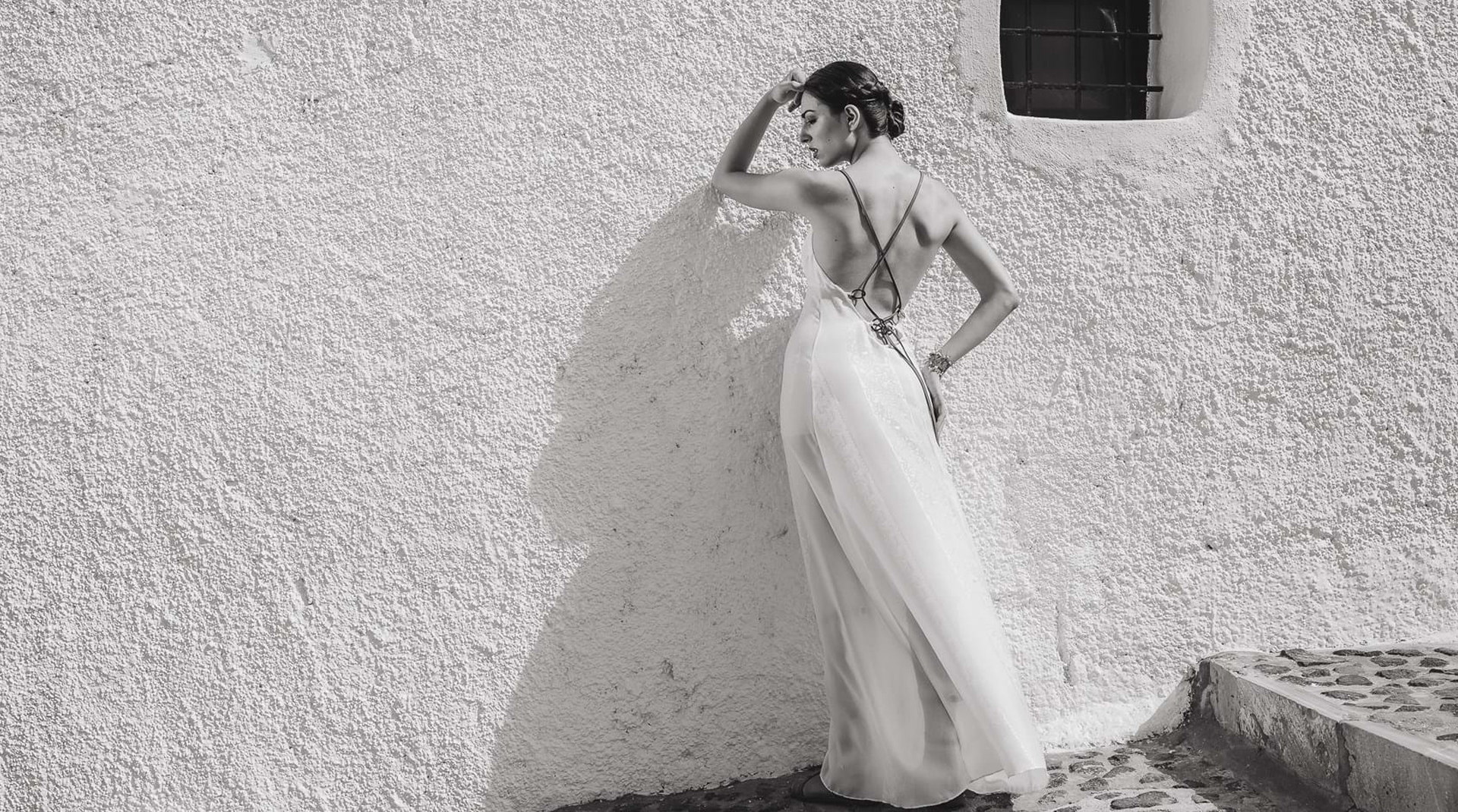 CLOTHING BRAND EDITORIAL IN SANTORINI