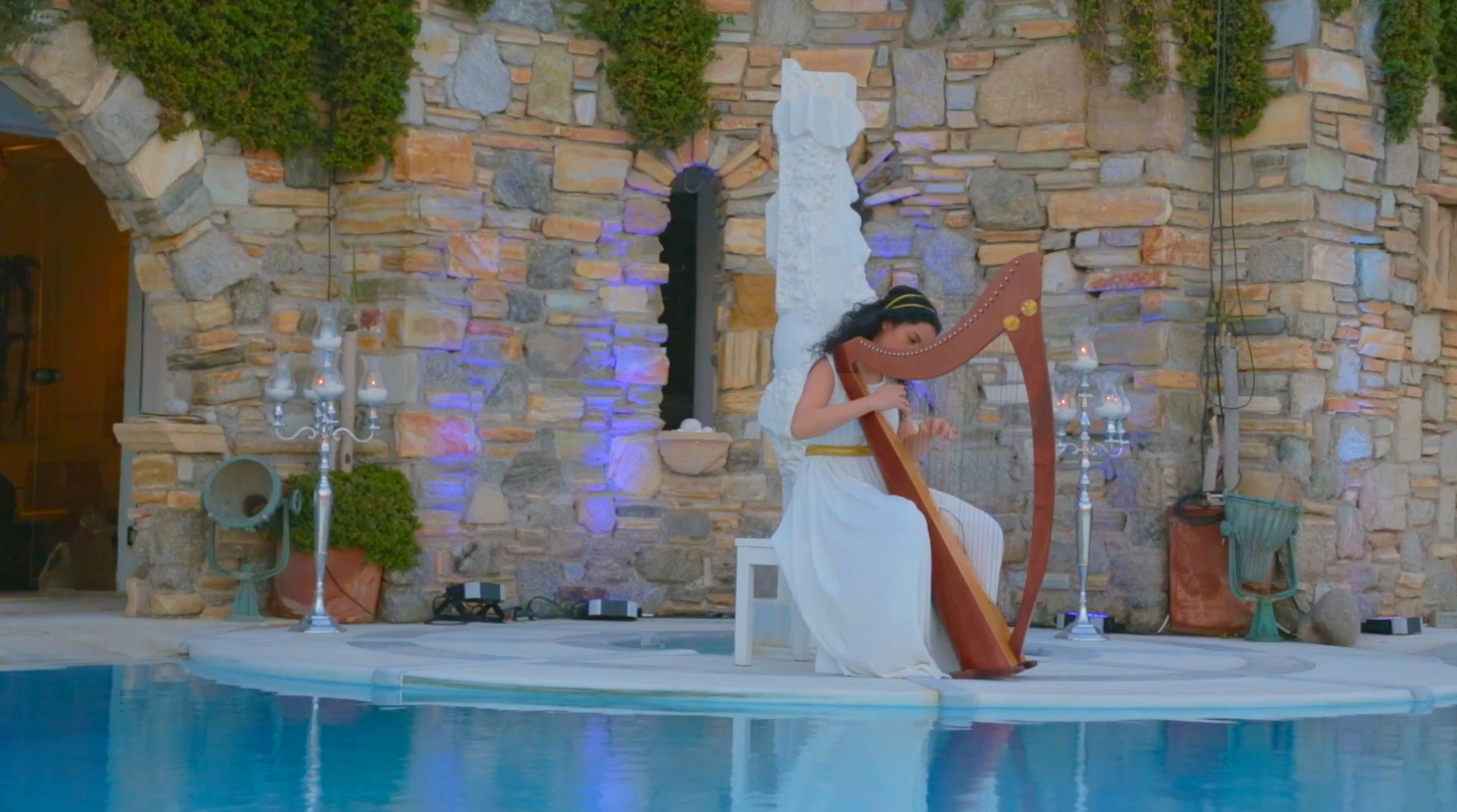GRECIAN THEMED PARTY IN MYKONOS