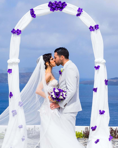 Intimate Wedding in Santorini