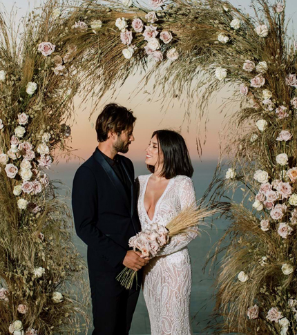 MINIMAL BLUSH WEDDING IN KEFALONIA