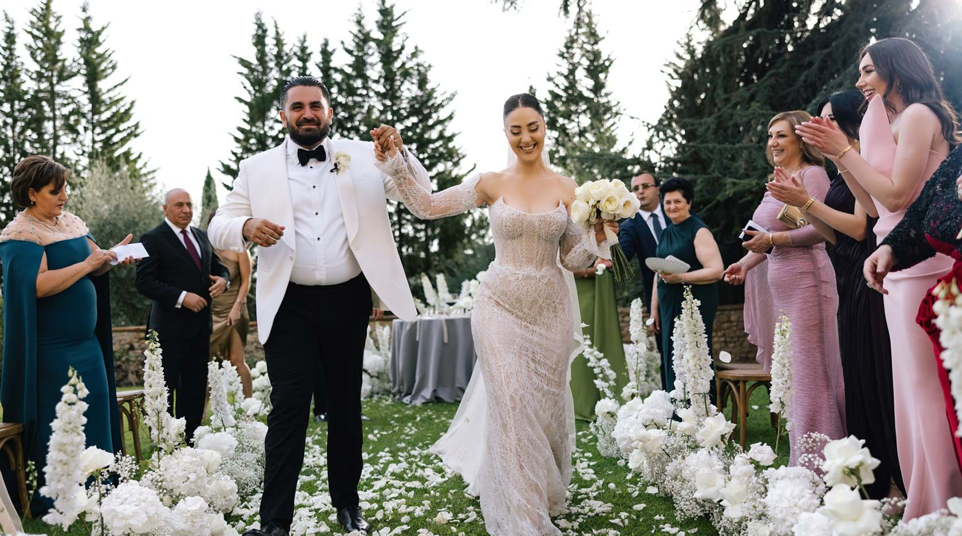 MODERN ROMANCE IN TUSCANY