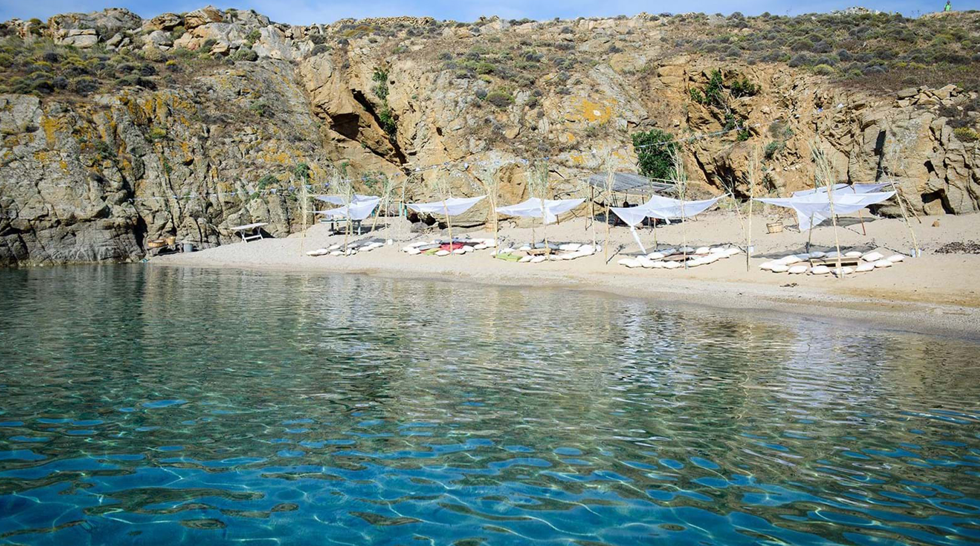 PRIVATE BEACH PARTY IN MYKONOS