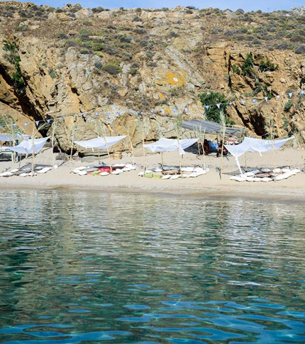 RHINIA BEACH BBQ IN MYKONOS