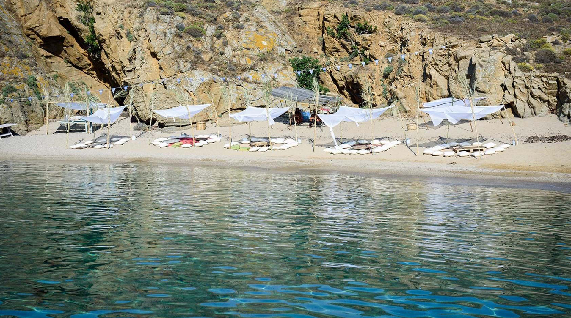 RHINIA BEACH BBQ IN MYKONOS