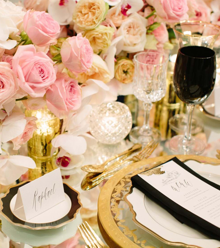 SOPHISTICATED GLAM WEDDING IN MYKONOS