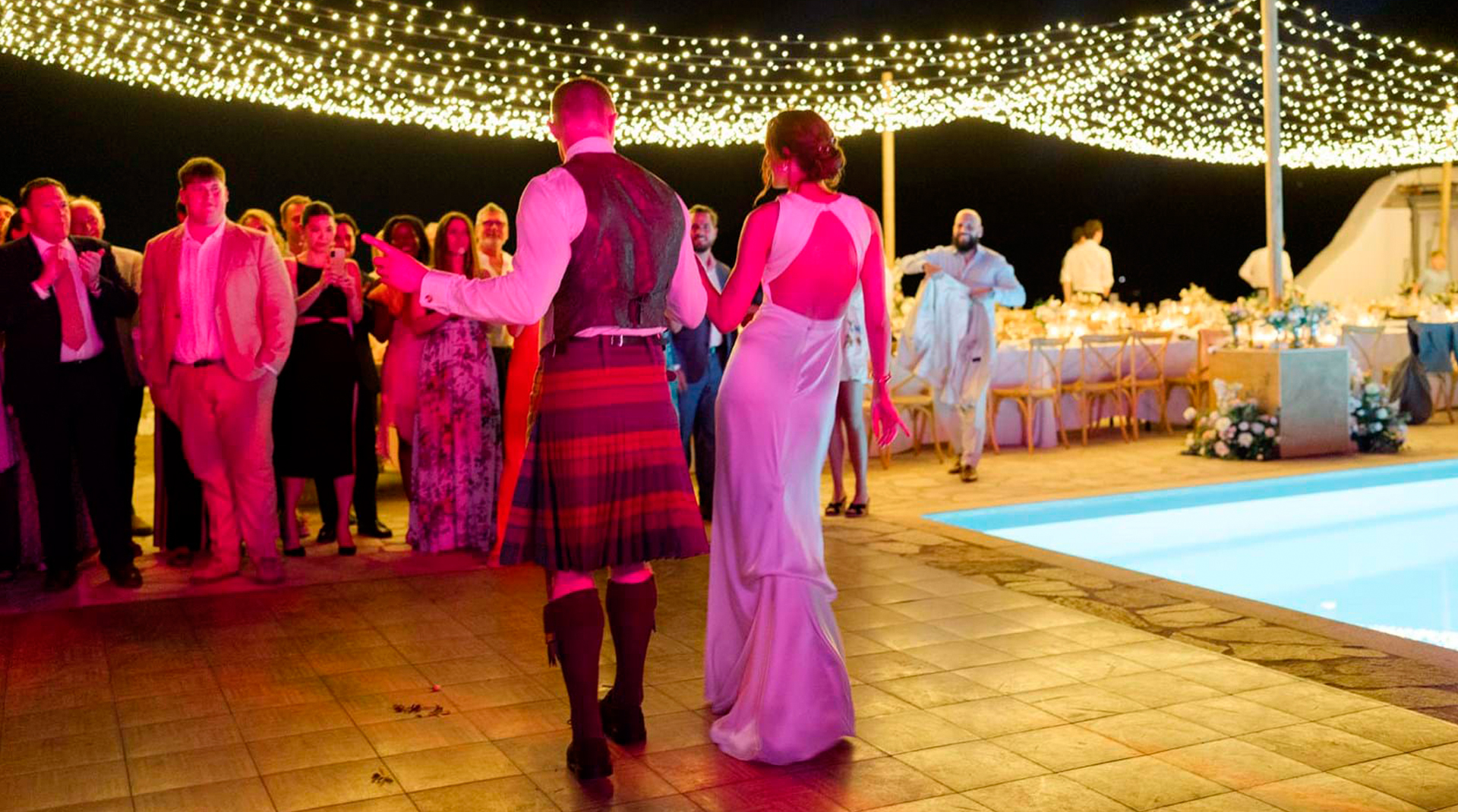 TIMELESS PAROS WEDDING