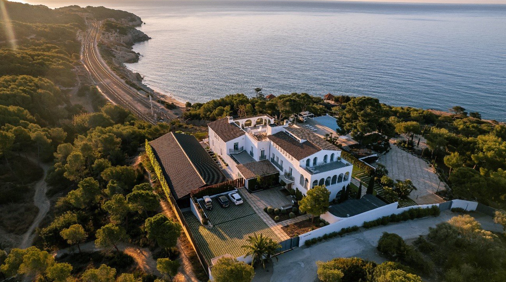 MASIA CASA DEL MAR, BARCELONA