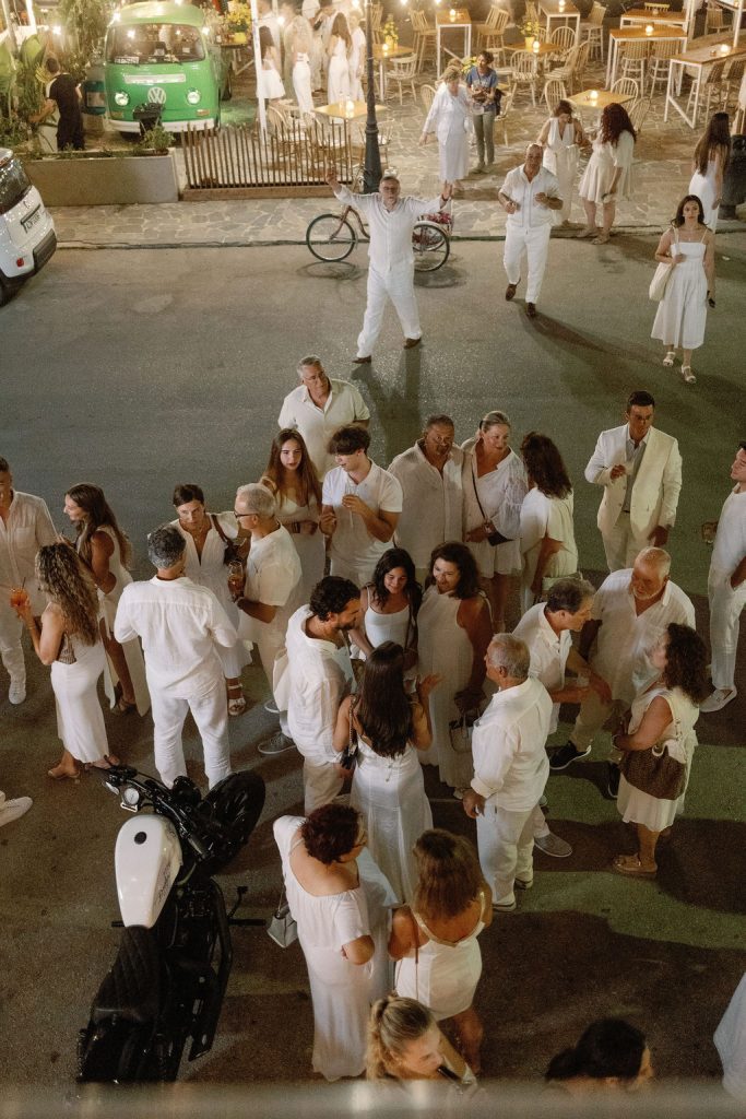 A Romantic Destination Wedding in Kefalonia