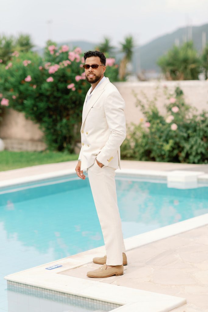 A Romantic Destination Wedding in Kefalonia