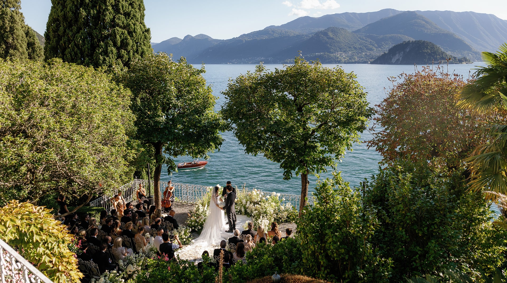 ROMANTIC CELEBRATION IN VARENNA